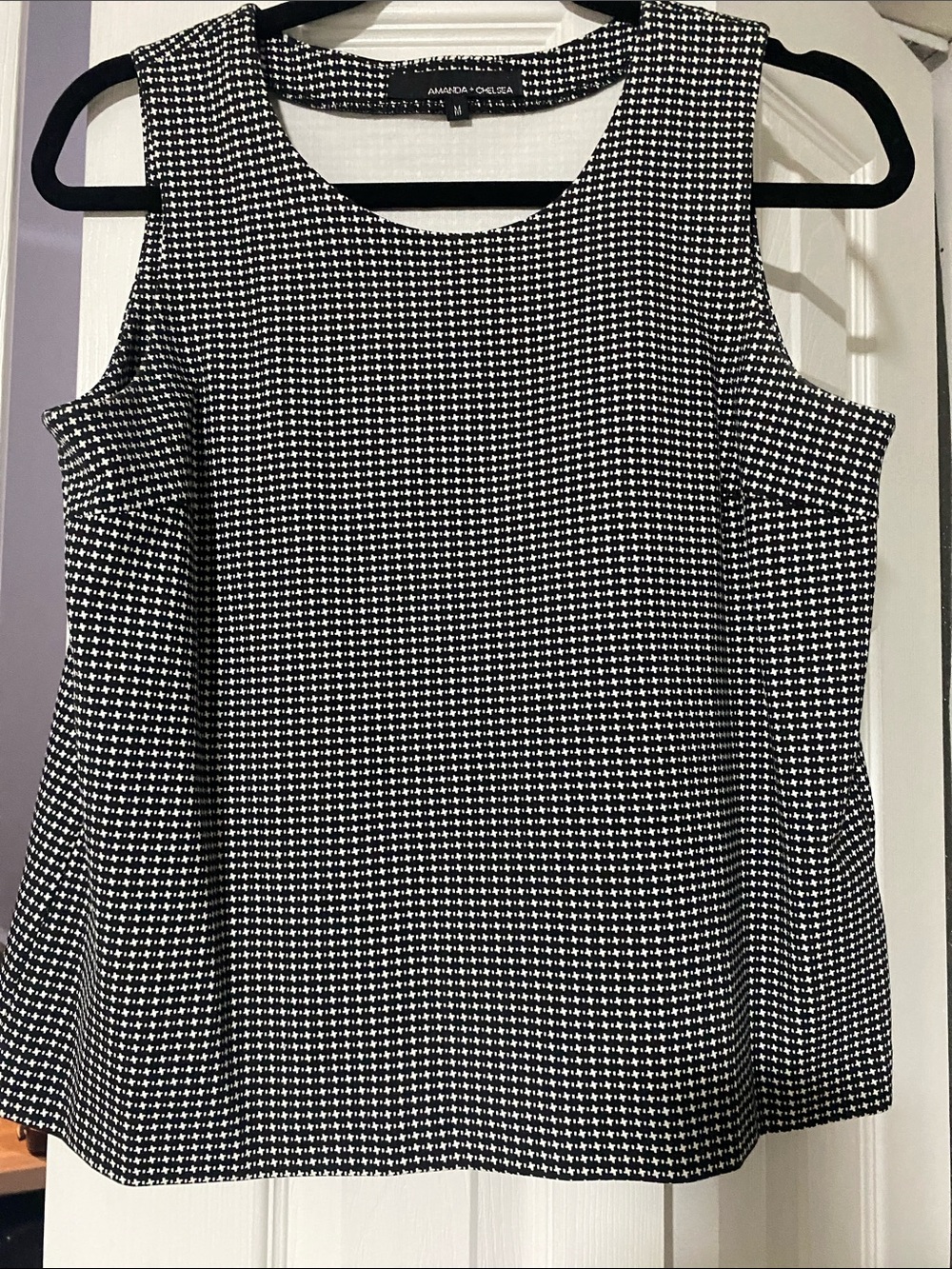 Amanda & Chelsea Black and White Houndstooth Shell Tank